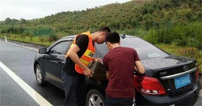 阳泉永福道路救援